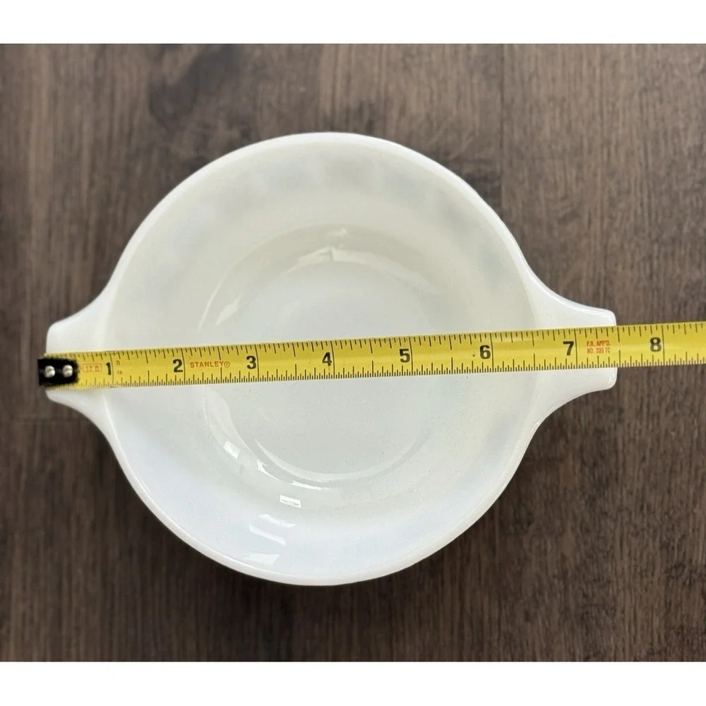 Vintage JAJ Pyrex Small 6